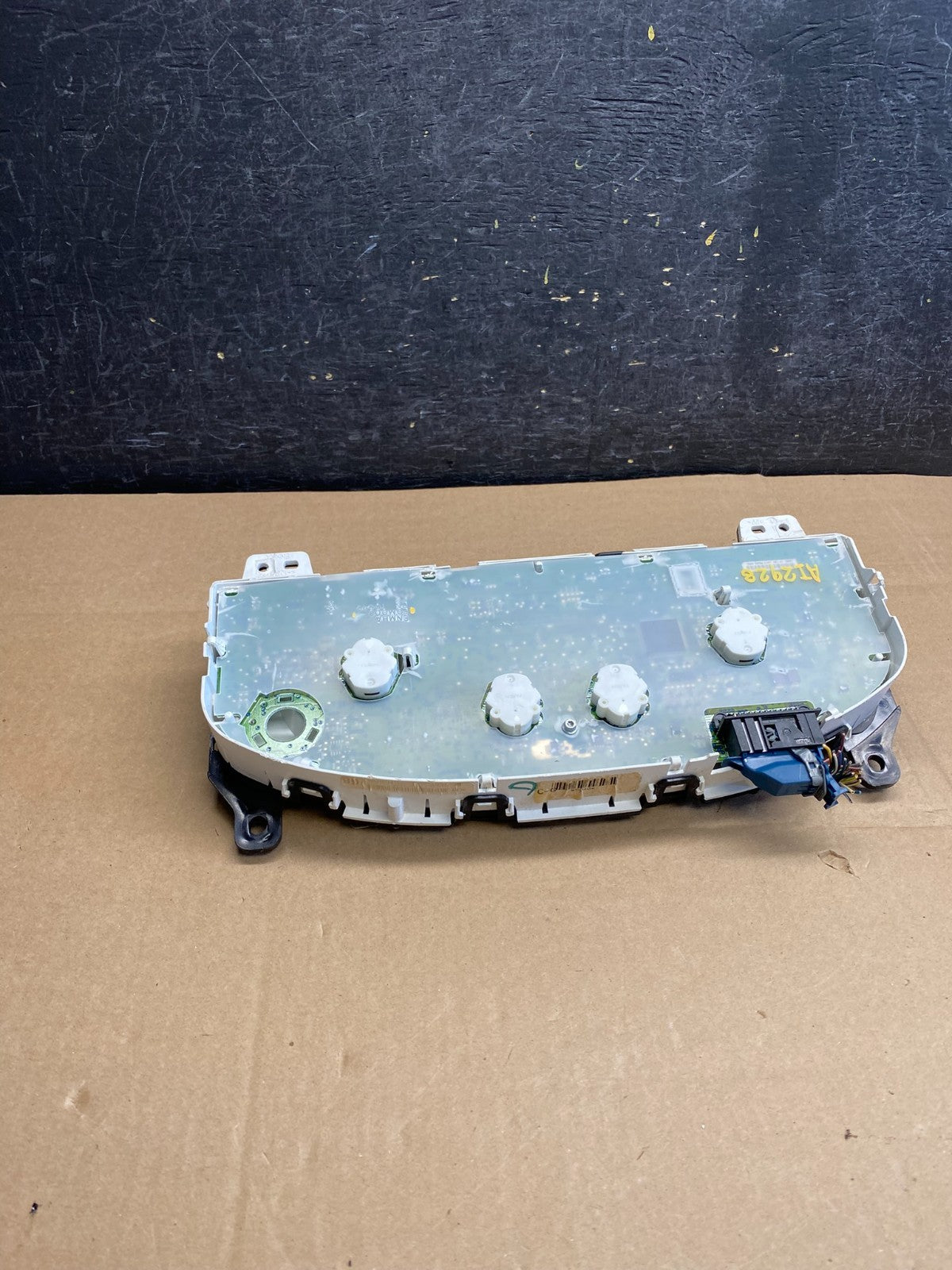 2008 to 2012 Ford Escape Speedometer Cluster Gauge AI2928 PS5