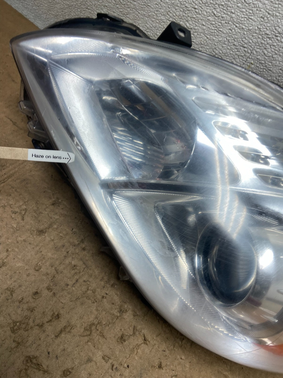 2010 - 2011 Toyota Prius Left Driver LH Halogen Headlight Oem Y7069 DW4