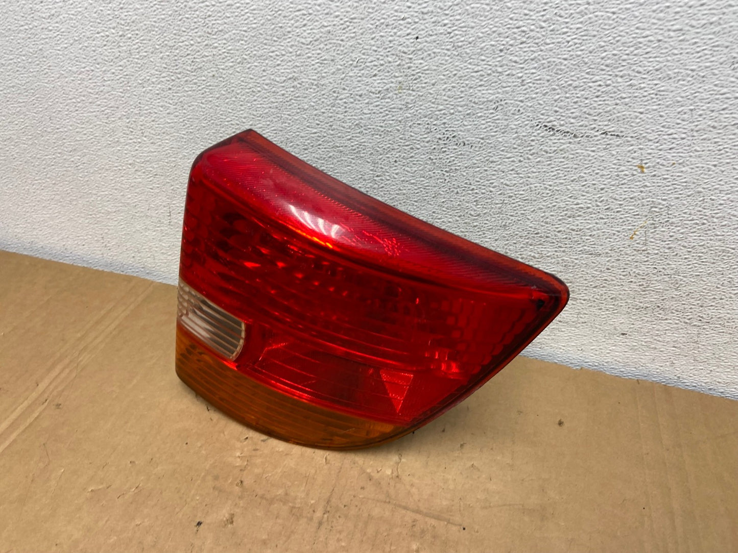 2000 to 2002 Toyota Celica Right Passenger RH Side Tail light AD2777 LK1