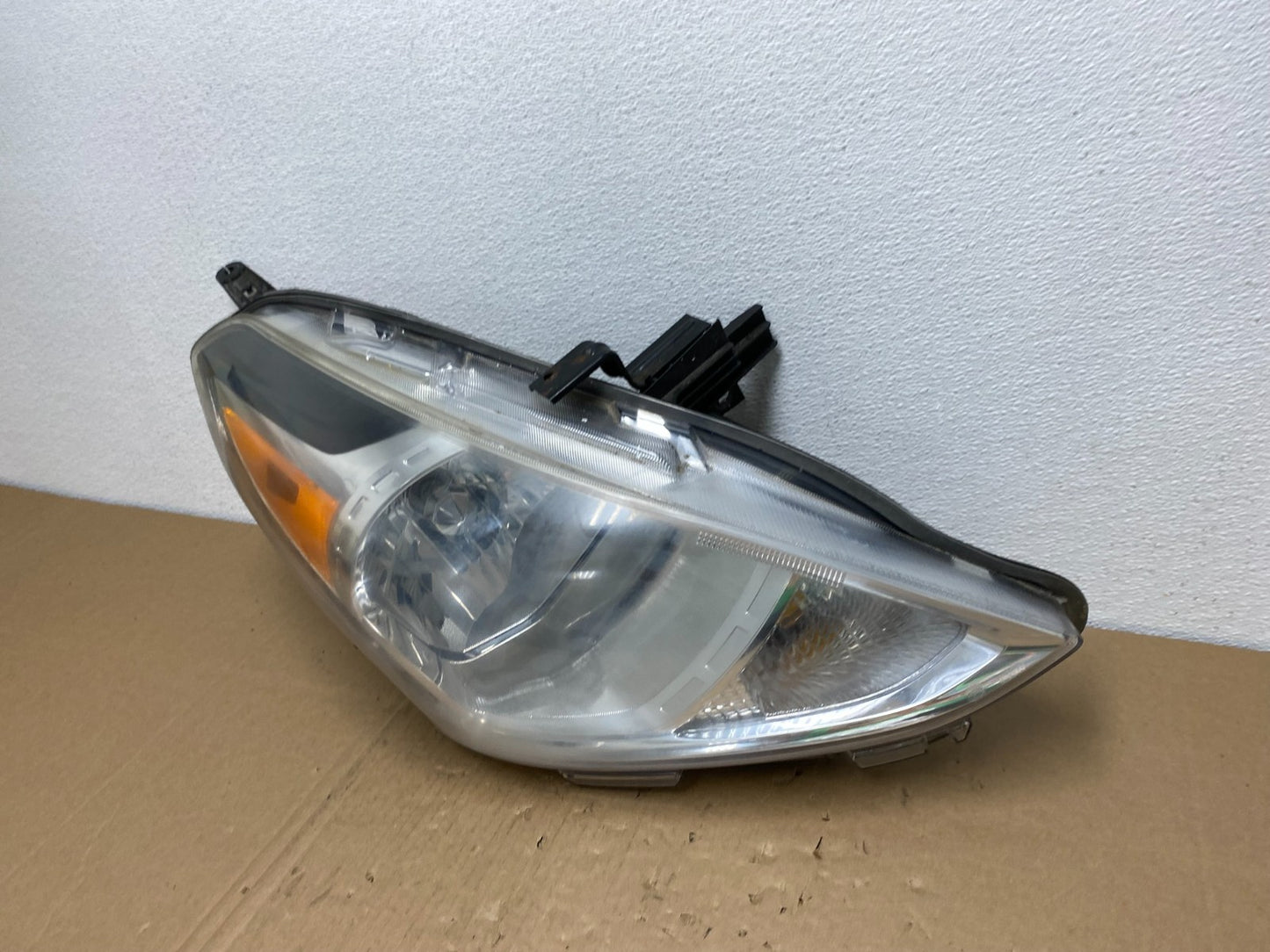 2015 to 2019 Nissan Versa Headlight Right Passenger RH Side Oem AB6842 DW1