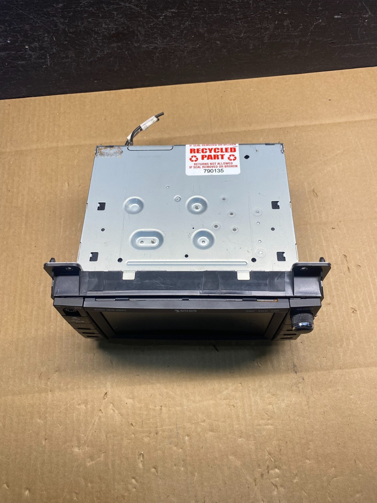 2011 to 2013 Jeep Grand Cherokee Media Satellite Radio Screen Display AD1570 DW4