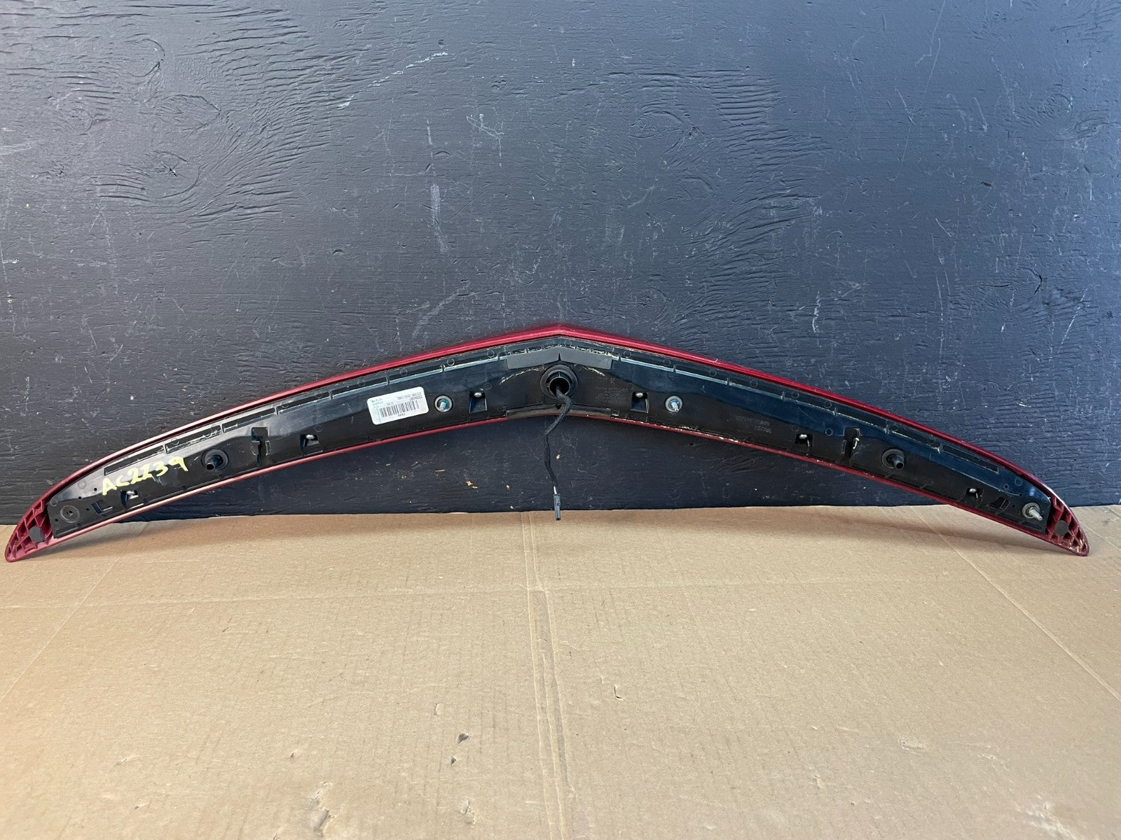 2013 to 2017 Cadillac XTS LED Third 3rd Center Tail Trunk Light ac2239 DG5