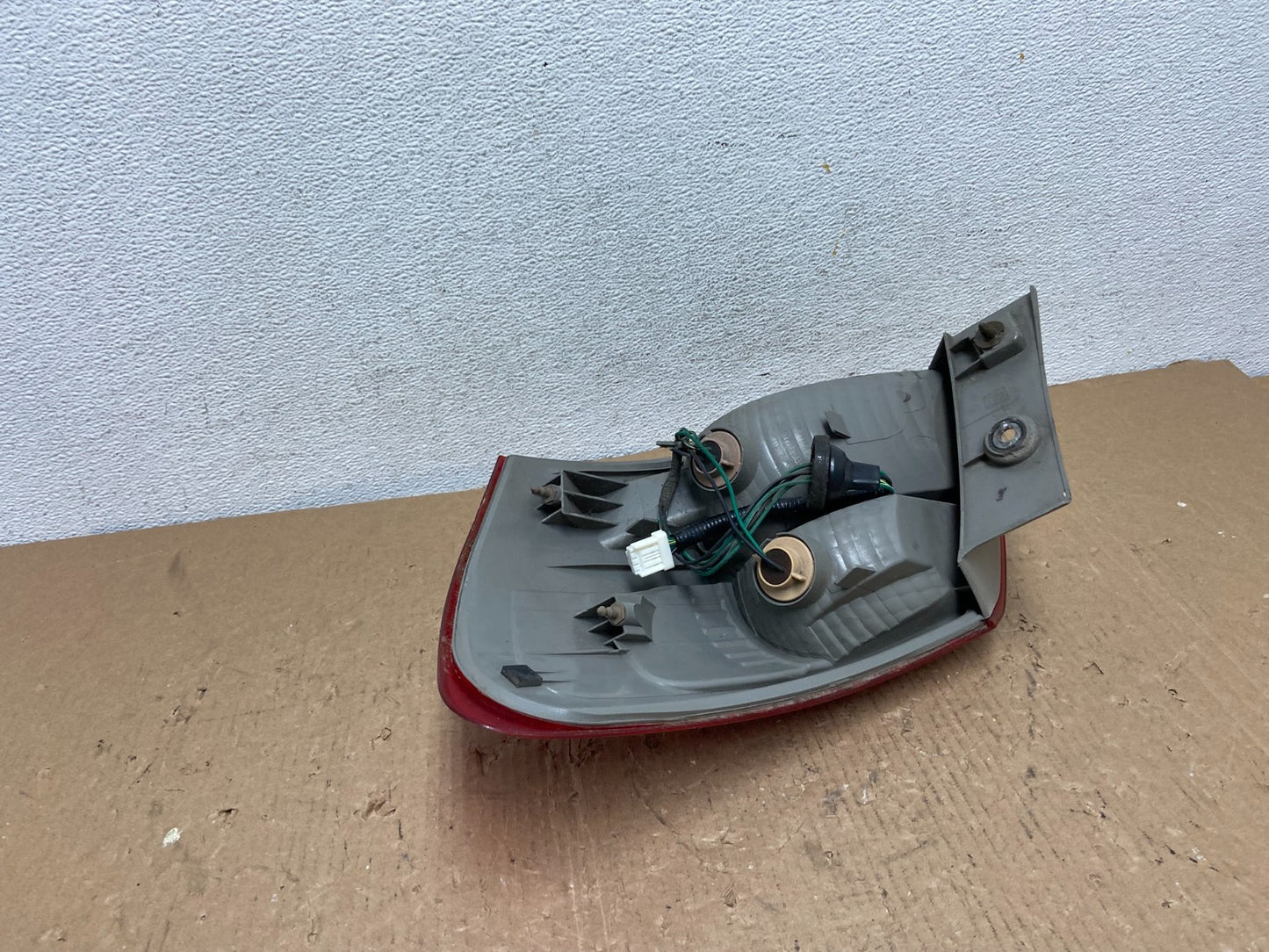 2008 to 2015 Nissan Rogue Left Driver Lh Side Tail Light AD8238 DW3