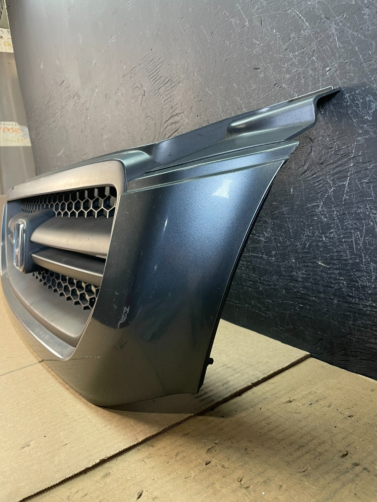 2003 2004 2005 Honda Pilot Front Upper Grill Grille AD0178 DG1