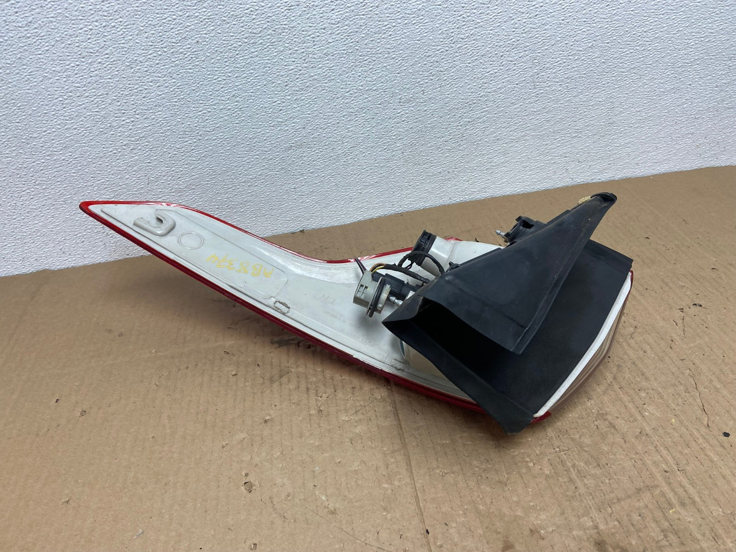 2013 to 2016 Ford Escape Left Driver LH Side Tail Light OEM AB8374 LK4