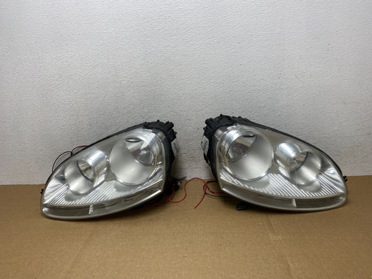 2005 to 2010 Volkswagen Jetta Left+Right Side Headlights Halogen AF9501 DW0