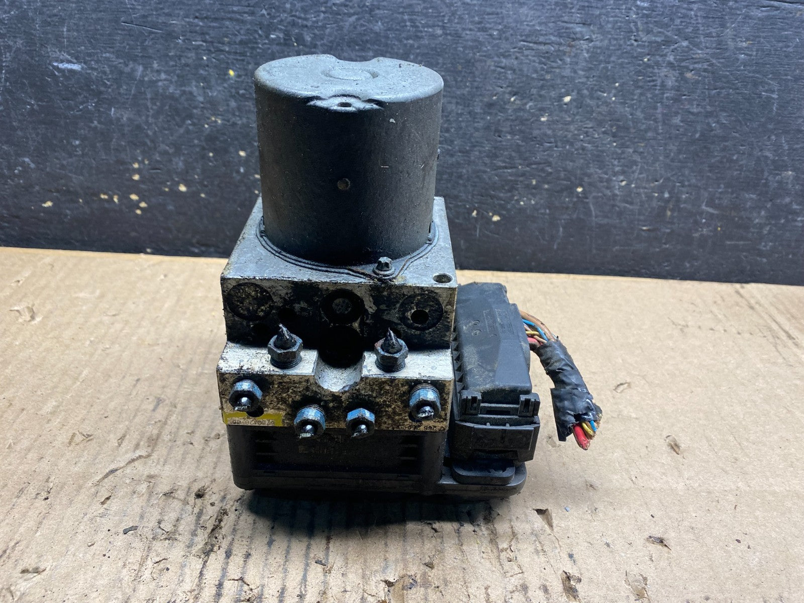 2007 to 2010 BMW X5 E70 ABS Anti-Lock Brake Pump 3451 6795778 V0773 DG0