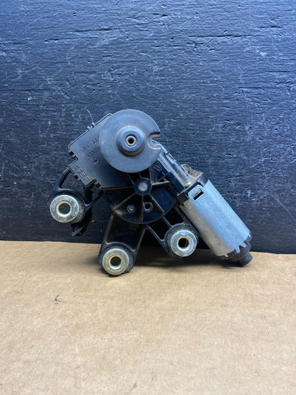 2004 to 2007 Volkswagen Touareg Rear Windshield Wiper Motor ad7503 DG0