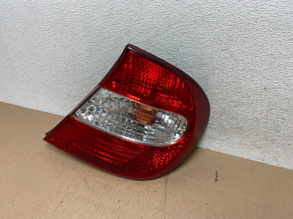 2002 2003 2004 Toyota Camry Tail Light Right Passenger Rh Side AG6655 LK1
