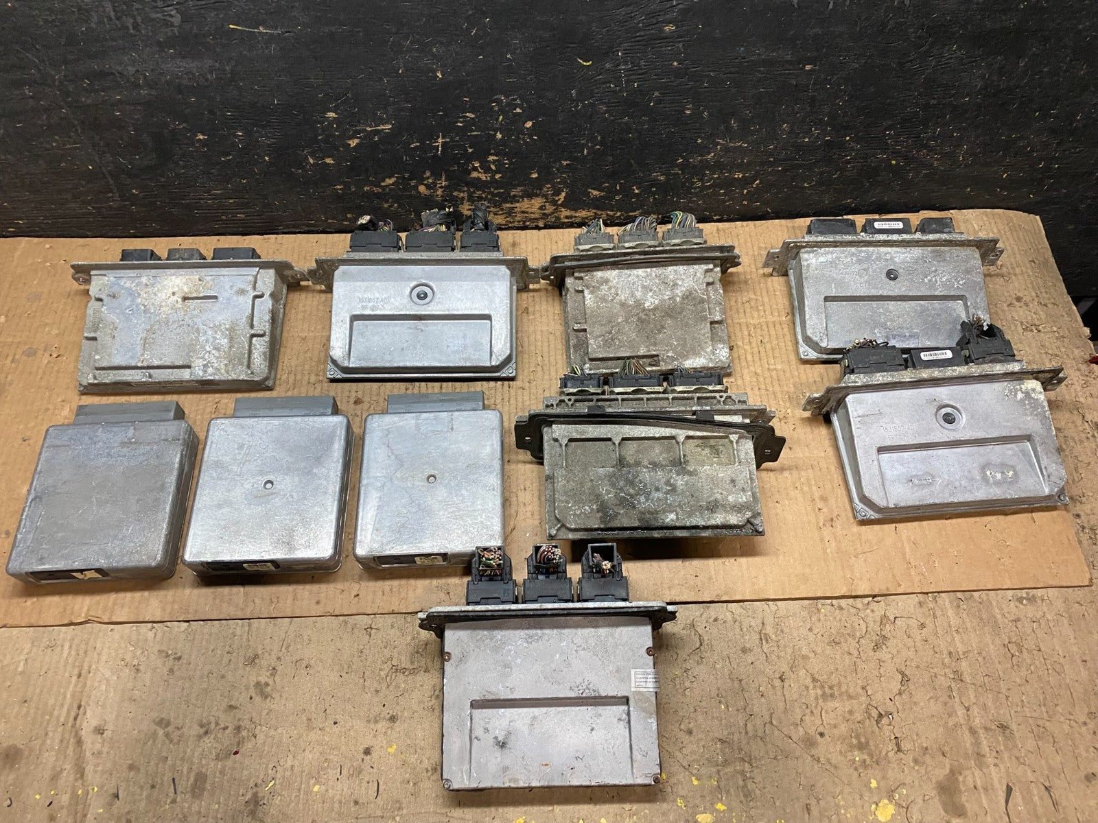 Mix of 10 Ford ECM Engine Computer Module Y6477 PS0