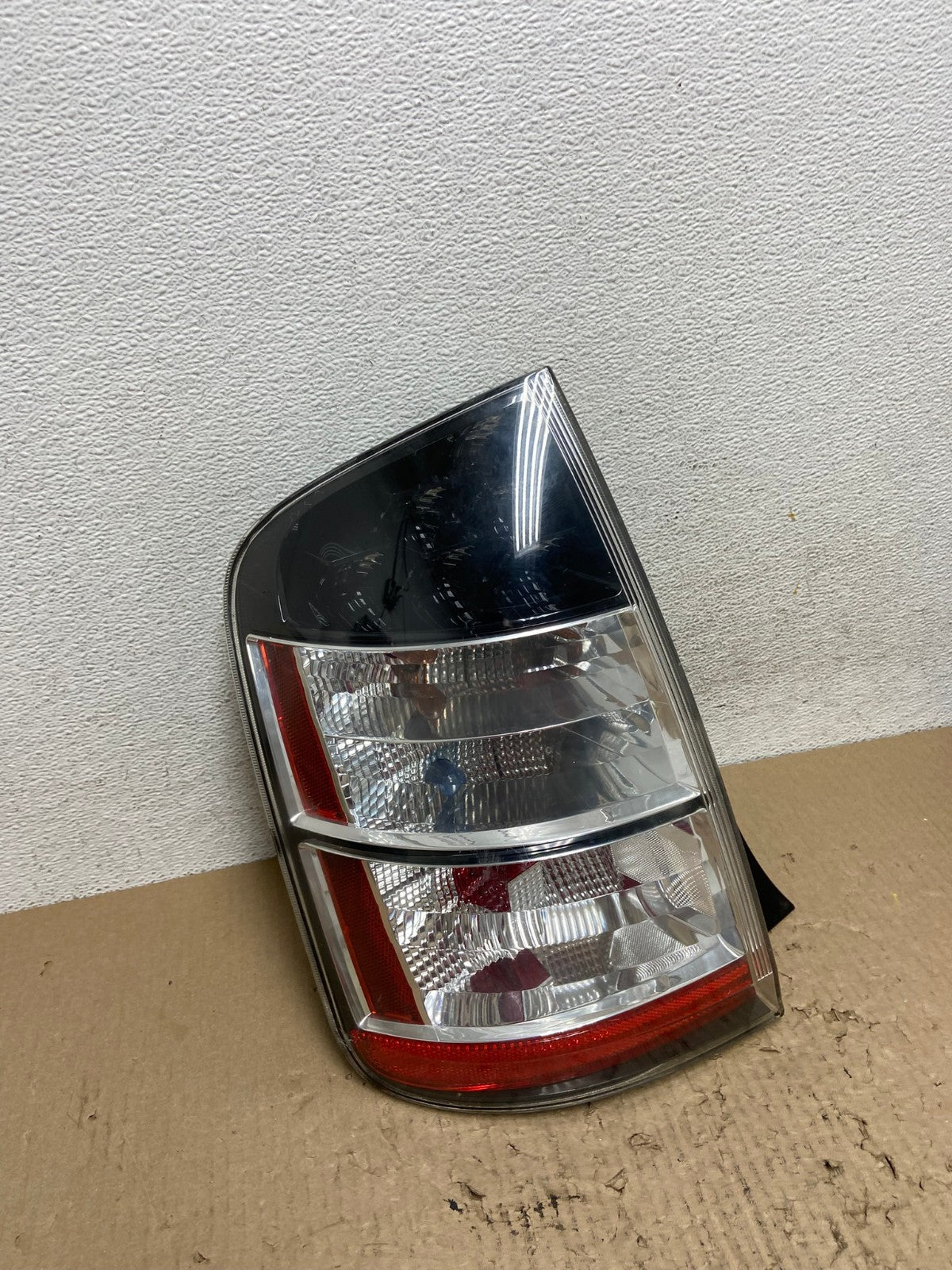 2004 2005 Toyota Prius Tail Light Left Driver Lh Side AF2936 LK2