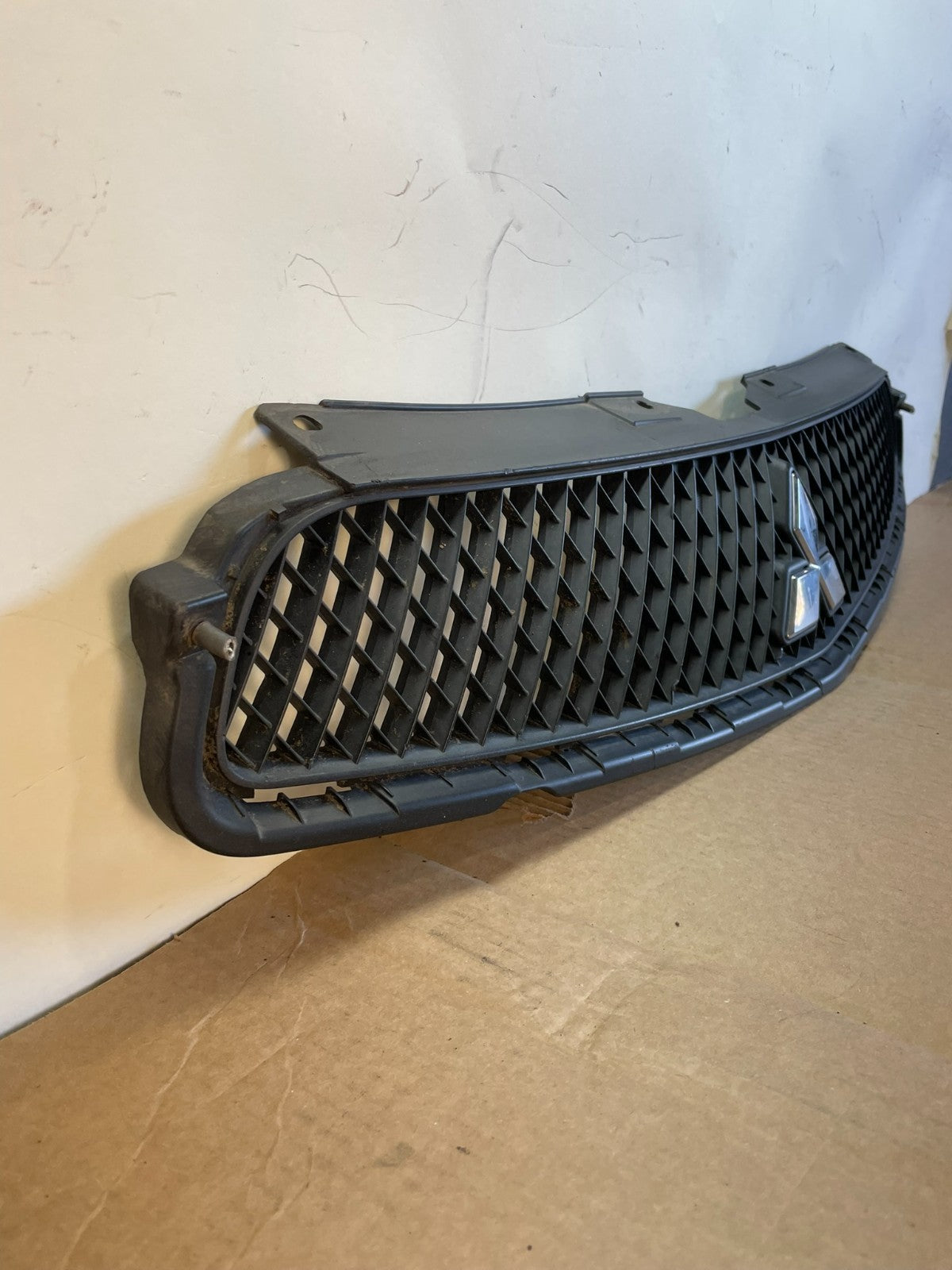 2009 to 2012 Mitsubishi Eclipse Front Upper Grille Grill AG3169 DG2