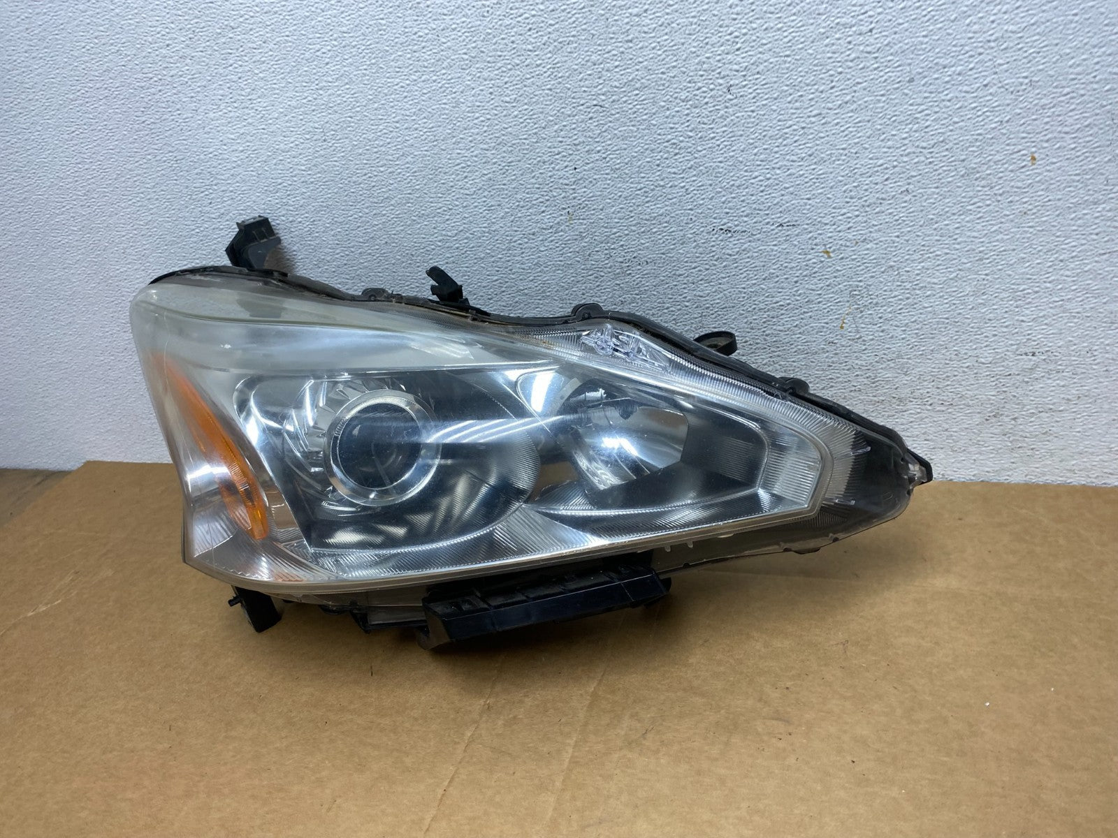 2013 2014 2015 Nissan Altima Right Passenger RH Halogen Headlight AD4419 DW1