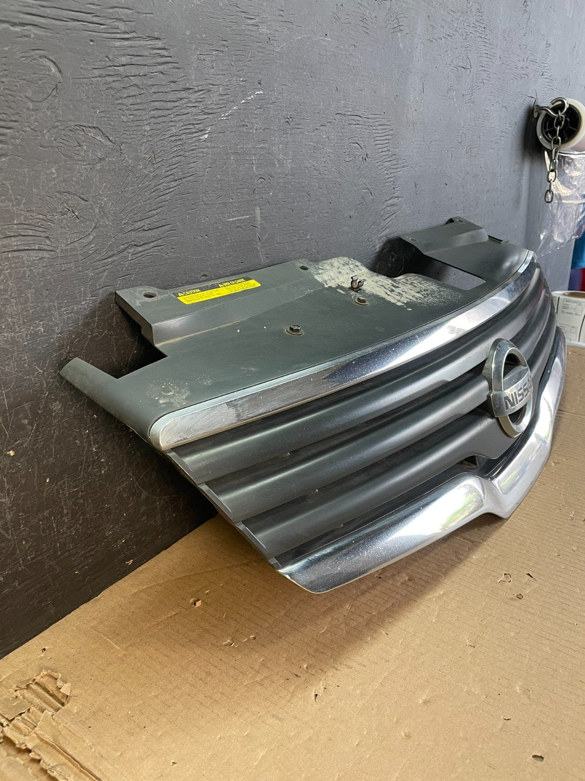 Sedan 2007 2008 2009 Nissan Altima Front Upper Grill Grille AE3768 DG2