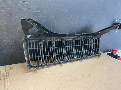 2005 2006 2007 Jeep Grand Cherokee Front Upper Grill Grille ae3614 DG4