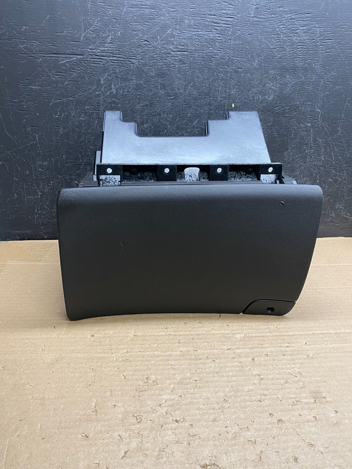 2008 to 2014 Cadillac CTS Passenger Right Front Glove Box Storage AG6404 DG0