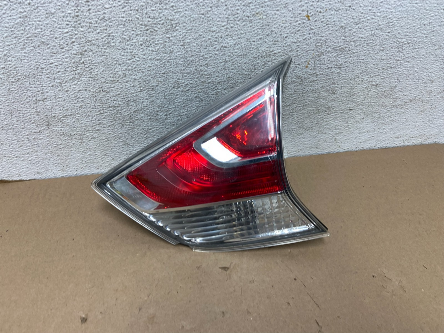 2014-2016 Nissan Rogue Right Passenger Side Tail Light Inner AG34030