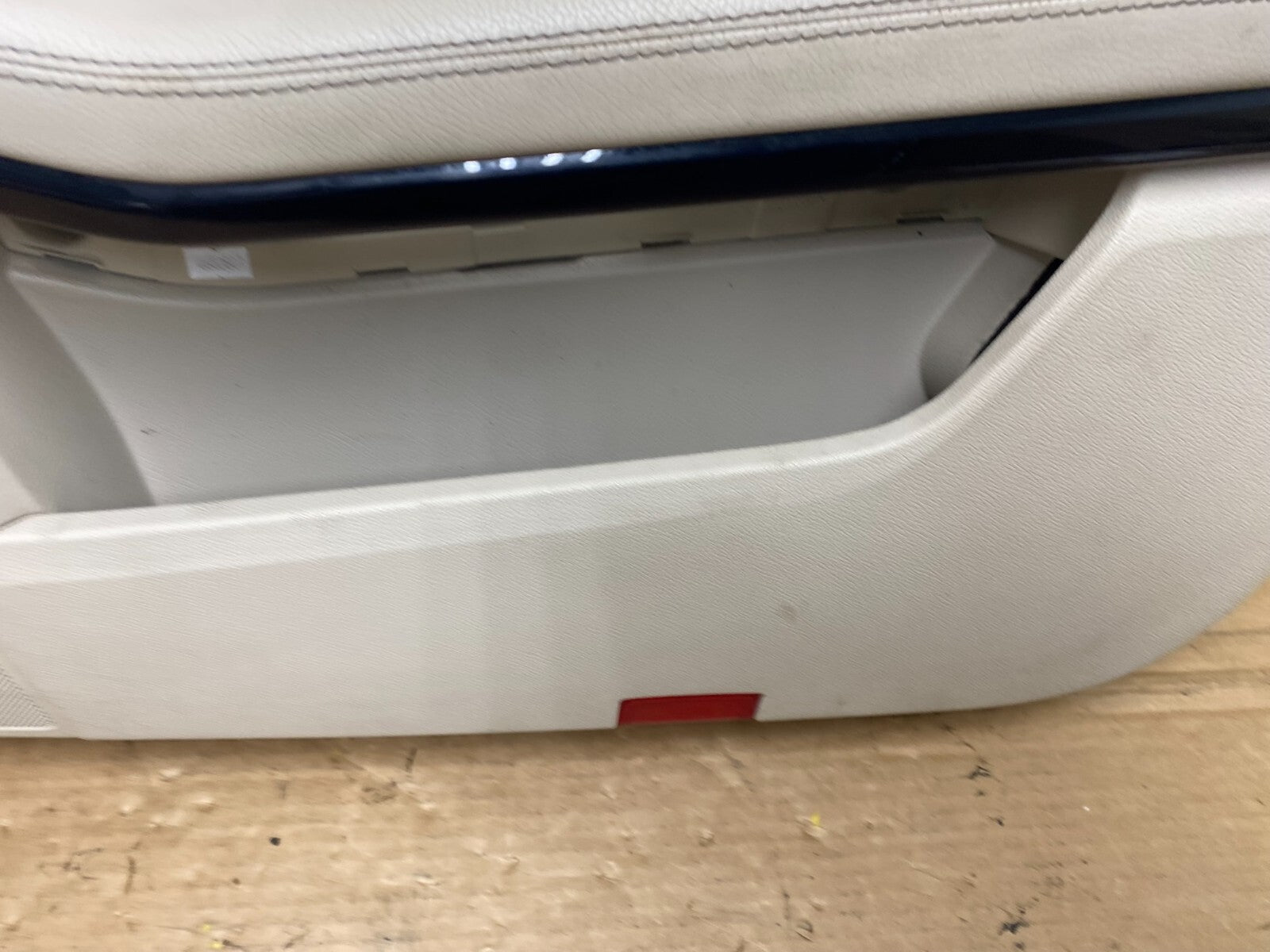 2014 to 2016 Mercedes-Benz E350 Front Right Interior Door Panel Trim OE M6903 DG4