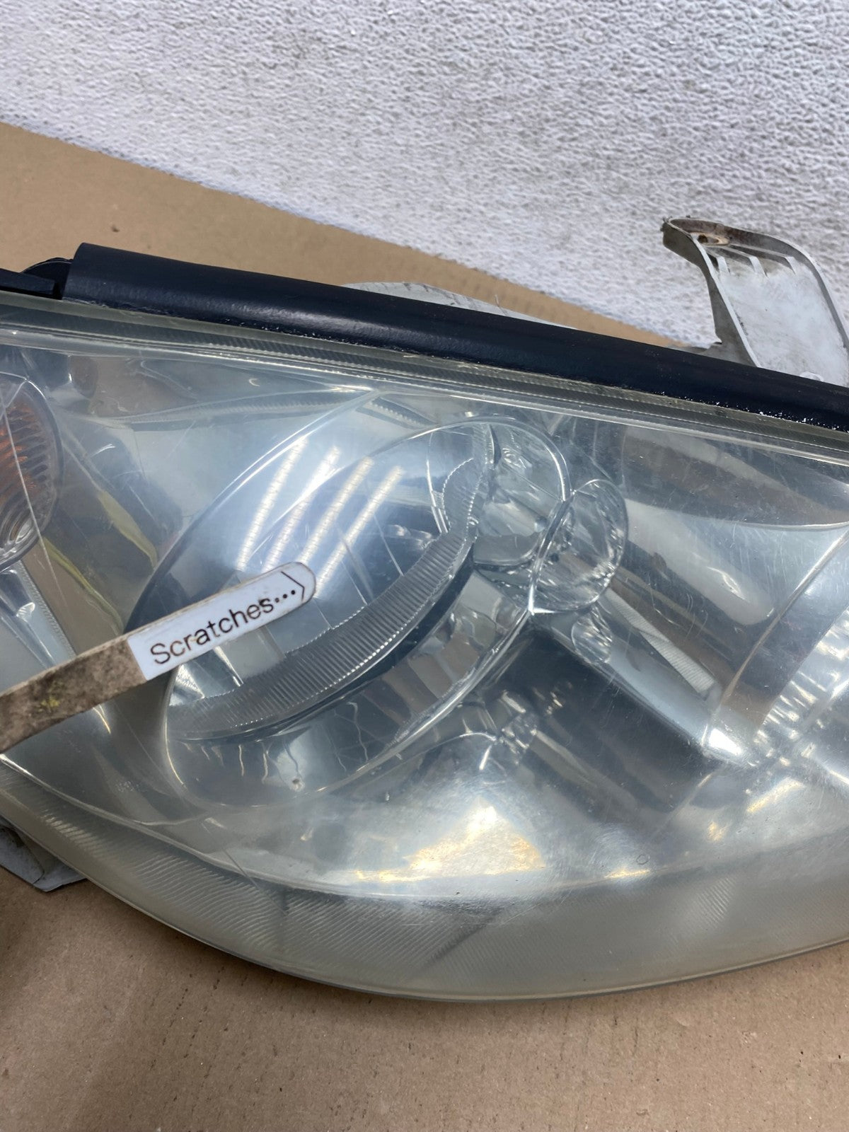 2005 to 2006 Toyota Camry Right Passenger RH Halogen Headlight AF3040 LK3
