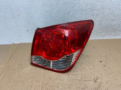 2011 2012 2013 2014 Chevrolet Cruze Right Passinger RH Side Tail Light AI1288 LK0