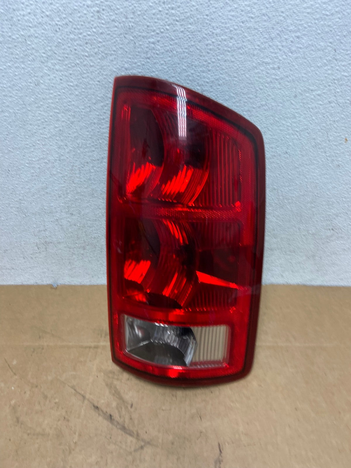 2002 to 2006 Dodge Ram 1500 Right passenger Rh side Tail Light DEPO AD6177 LK0
