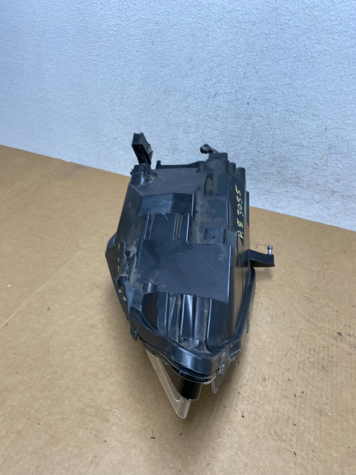 2013-2016 Lincoln MKZ Right Passenger RH Headlight Xenon HID AE3055 DW13