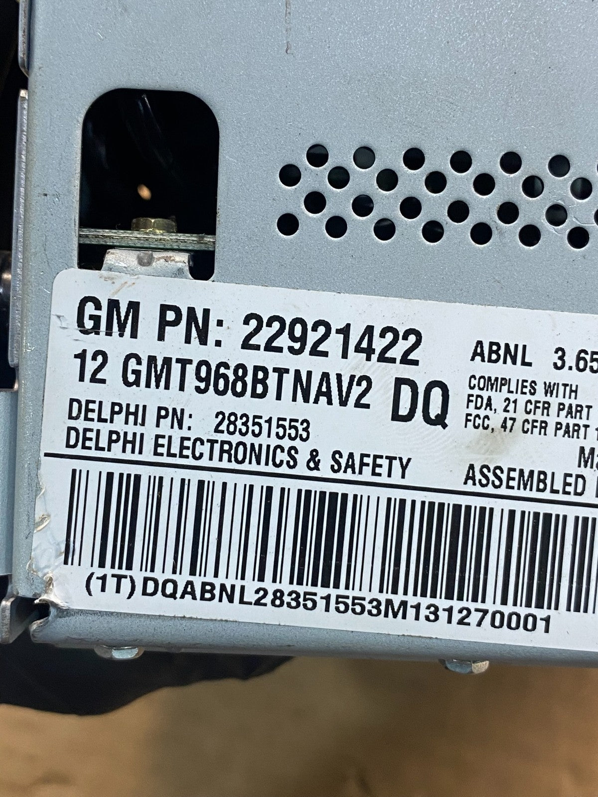 2010 2012 GMC Acadia Radio Display Screen AM/FM AUX ae8251 DG7