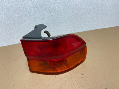 1999 2000 2001 Honda Odyssey Right Passenger Side Tail Light Oem AB6332 DW0