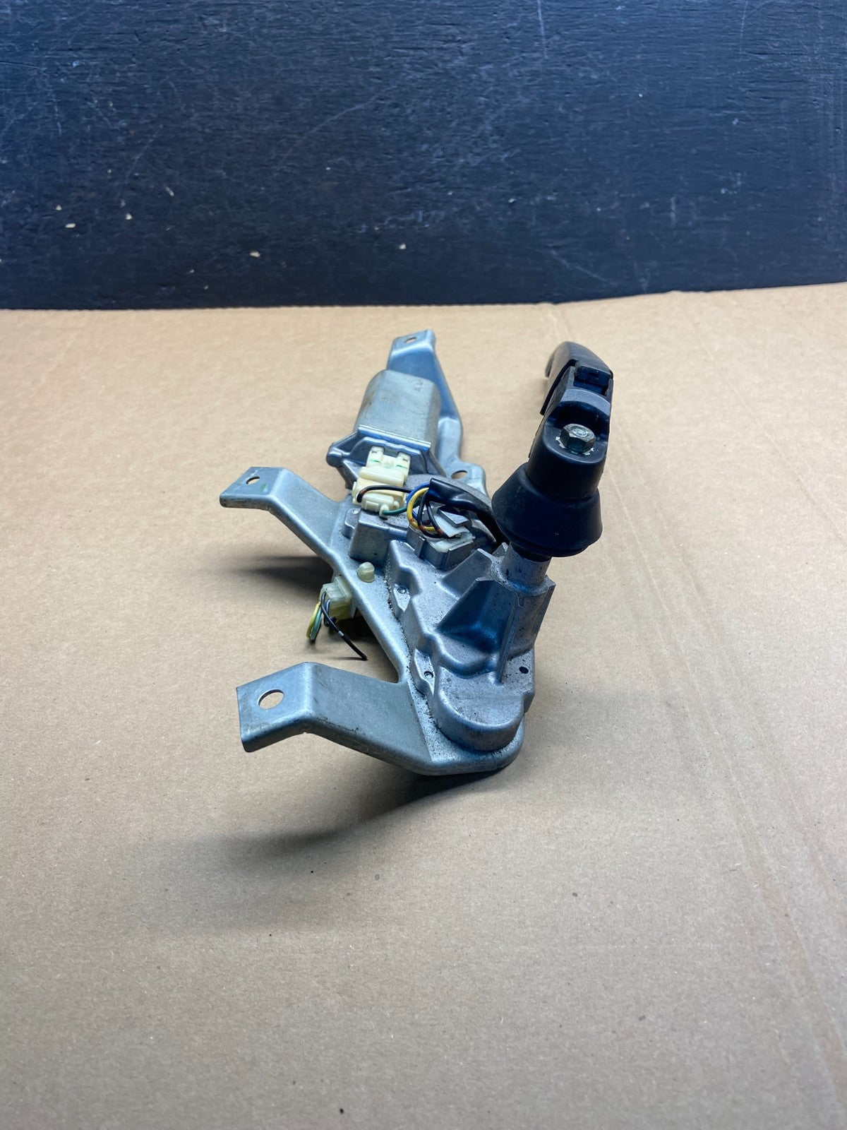 2005 to 2009 Subaru Legacy Outback Rear Windshield Wiper Motor AF93534