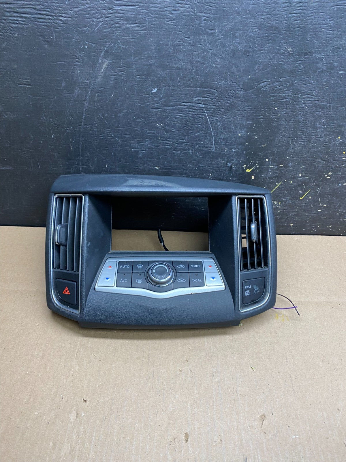 2009-2014 Nissan Maxima Center Console Climate Control Radio Bezel T4401 DG0