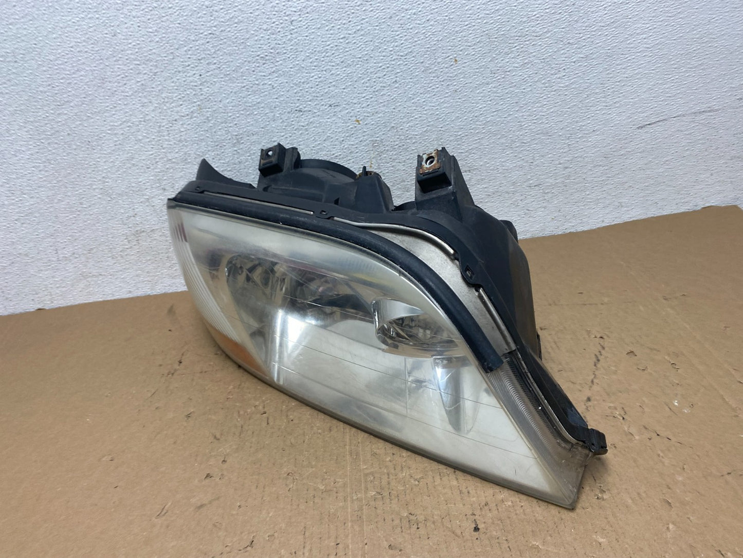 2001 to 2003 Acura MDX Passenger Right RH Headlight AD8040 DW1