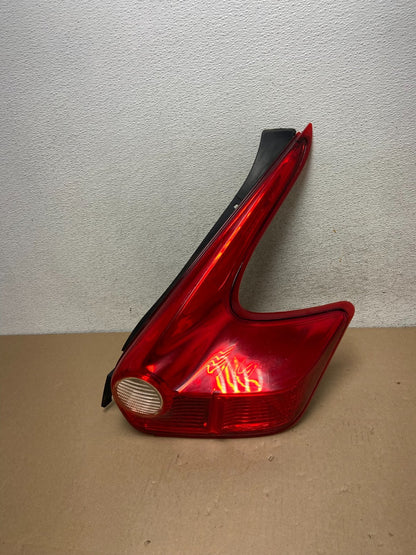 2011 to 2014 Nissan Juke Right Passenger RH Side Tail Light AG5720 DW0
