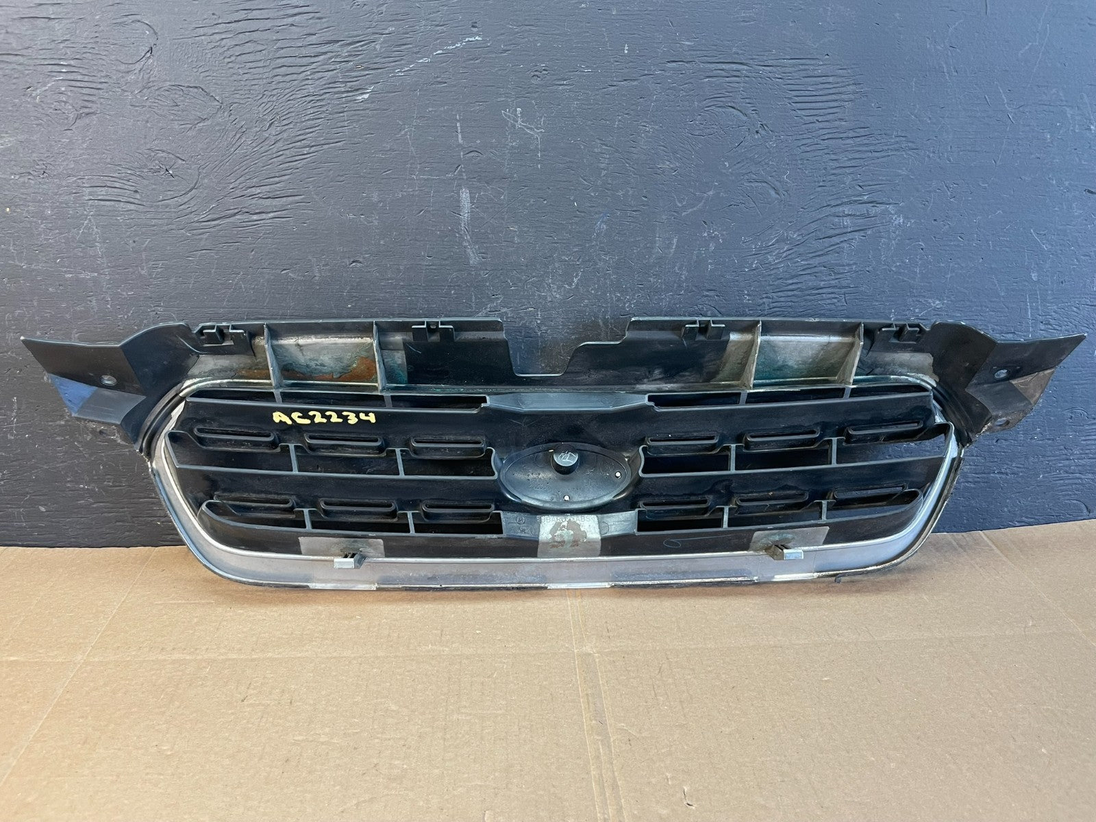 2005 to 2007 Subaru Legacy Outback Front Grill Grille Oem AC2234 DG4