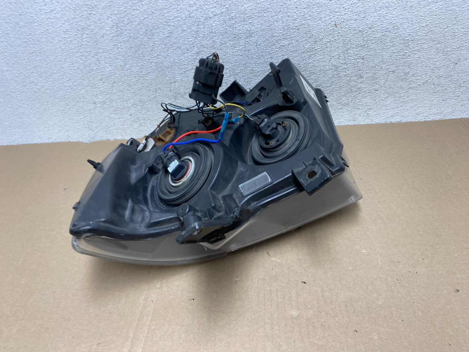 2007 to 2013 Chevrolet Suburban Tahoe Right Passenger RH Headlight AG6813 DW11