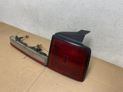1991-1996 Oldsmobile Cutlass Right Passenger RH Side Tail Light F5906 KC1