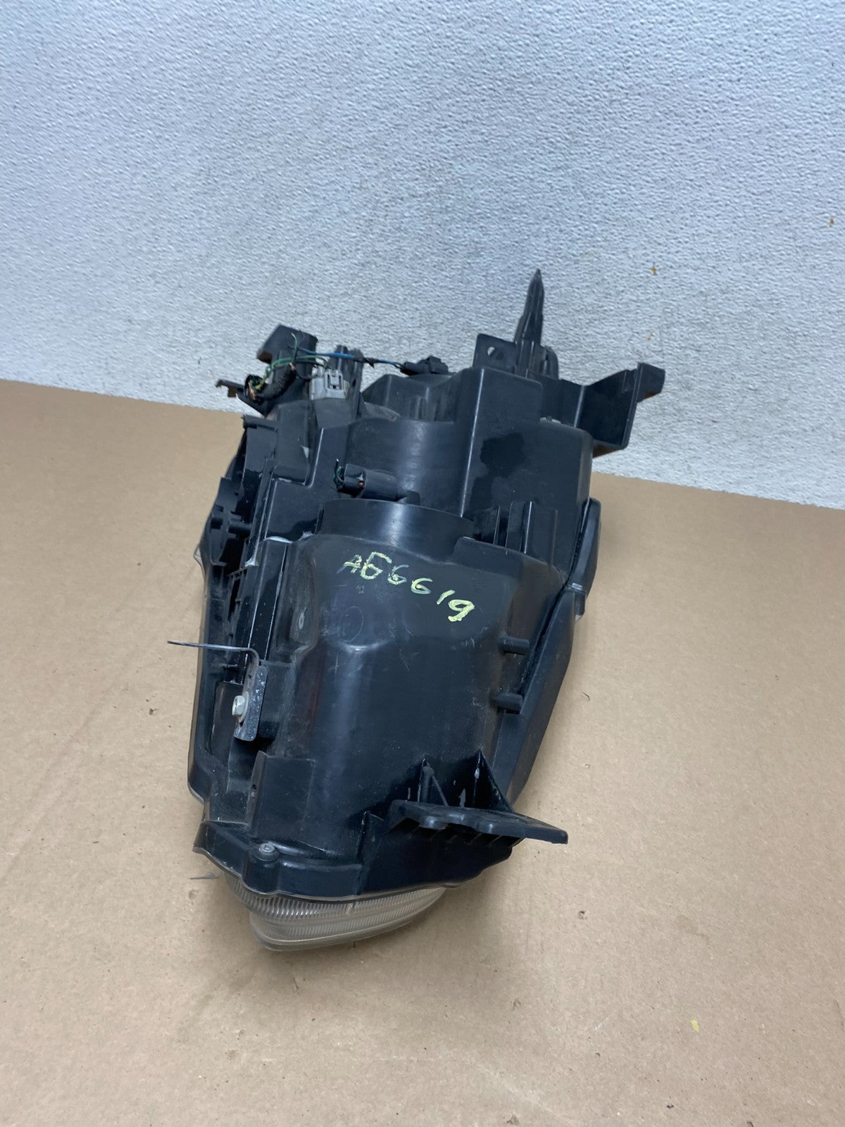 Halogen 2009 to 2014 Nissan Maxima Left Driver LH Side Headlight AG6619 DW10