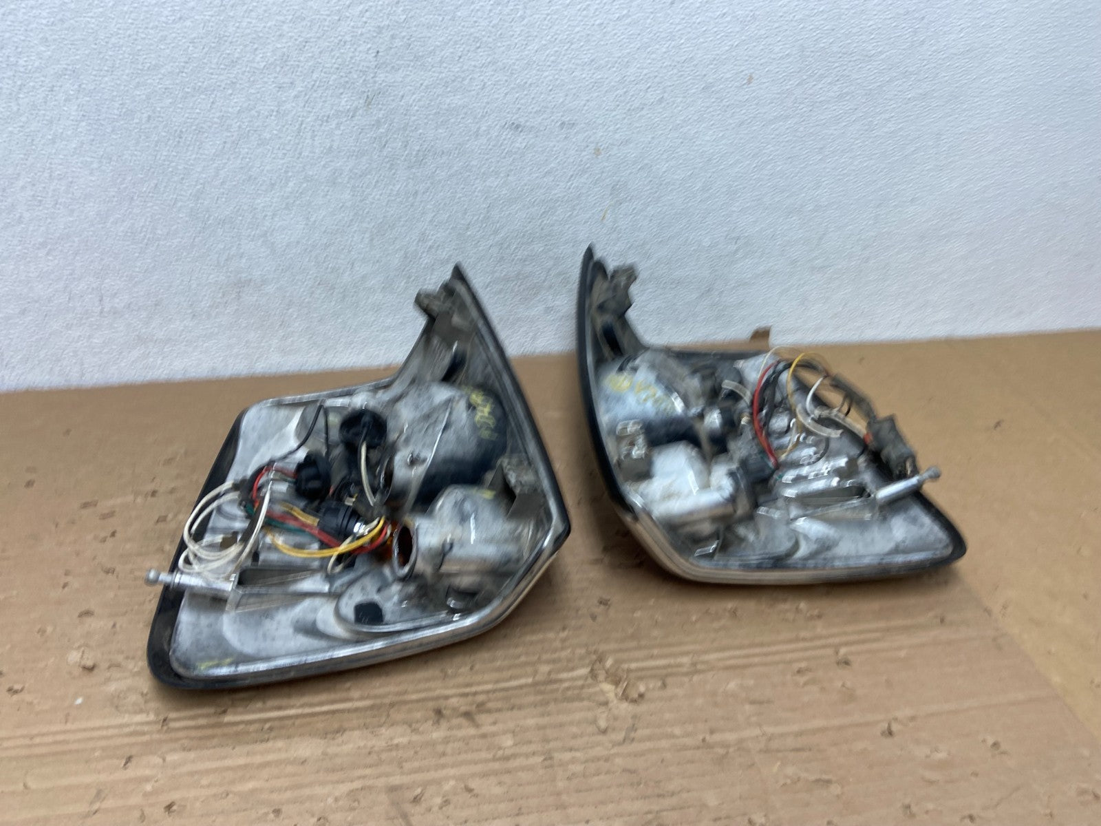 1999-2004 Jeep Grand Cherokee Left + Right Set Chrome Tail Lights AD4367 DG9
