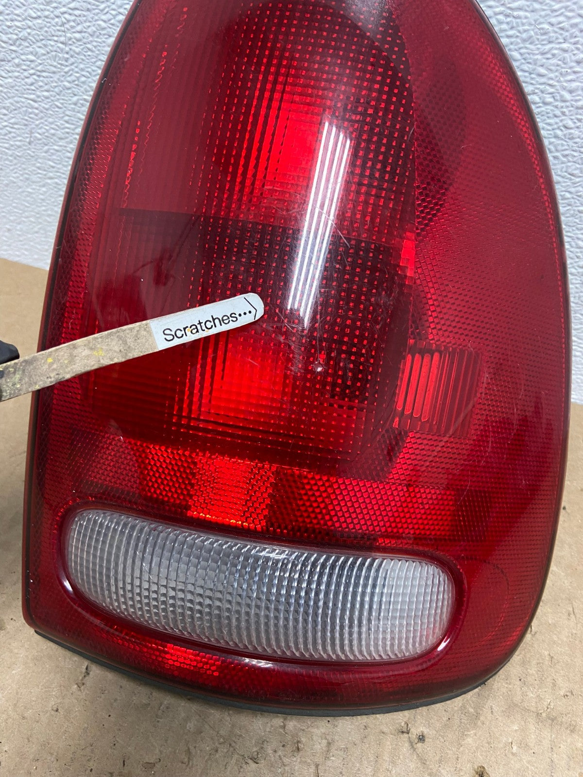 1998 to 2003 Dodge Durango Tail Light Right Passenger RH Side AA8670 DW3