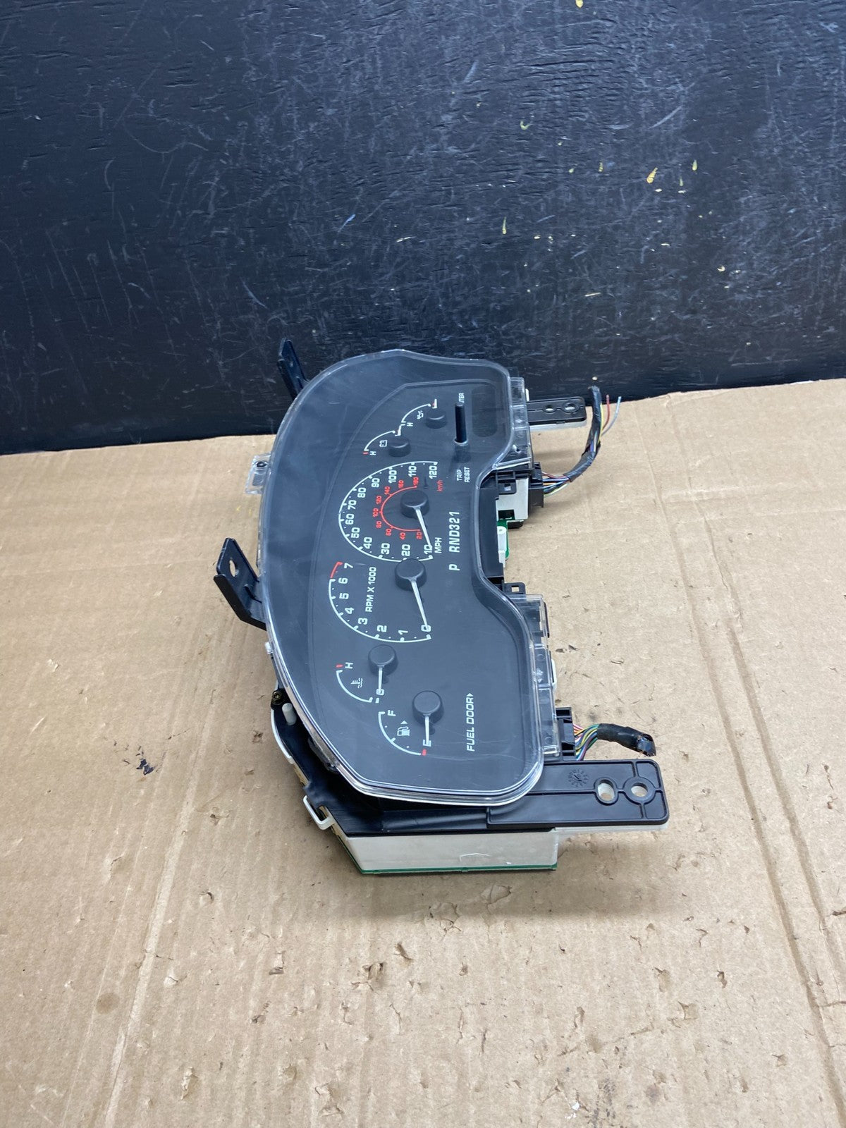 2002 Ford Explorer Speedometer Cluster Gauge AE17777 DG1