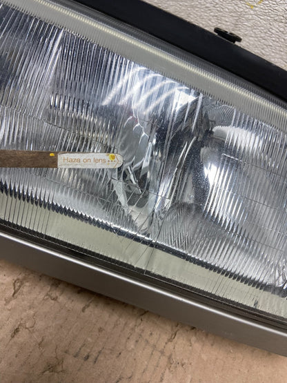 1994 - 1996 Mercedes C C220 W202 Front Right Passenger Headlight Z7813 DG3