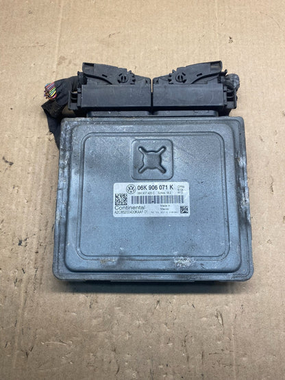 2015 Volkswagen Jetta Passat 2.0L ECM Engine Control Unit ECU AE7791 DW0