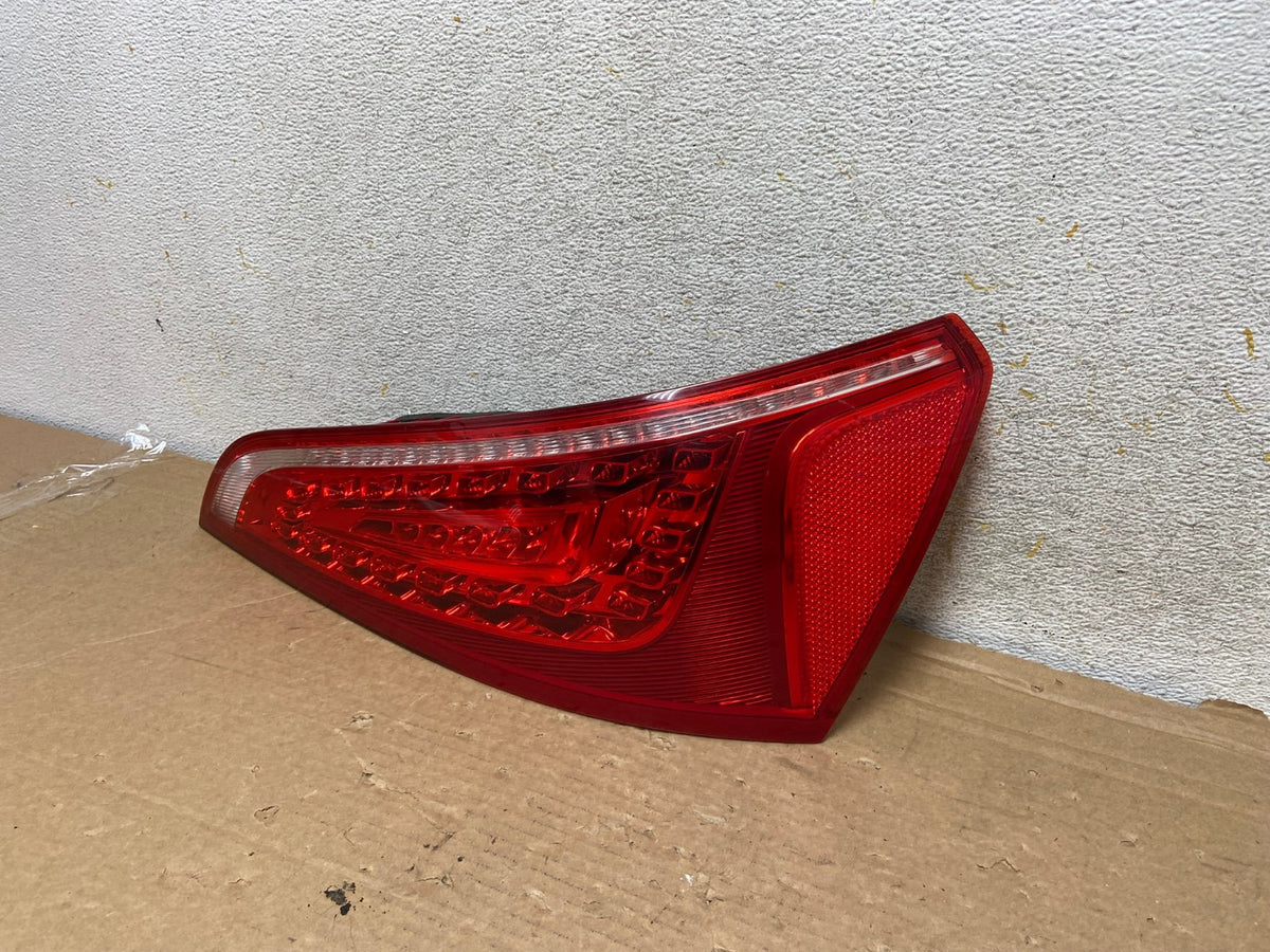 2009 to 2012 Audi Q5 Right Passenger RH Side Tail light AH8959 LK2