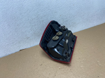 1999-2004 Jeep Grand Cherokee WJ Right Passenger Rh Tail Light AF7350 DW5