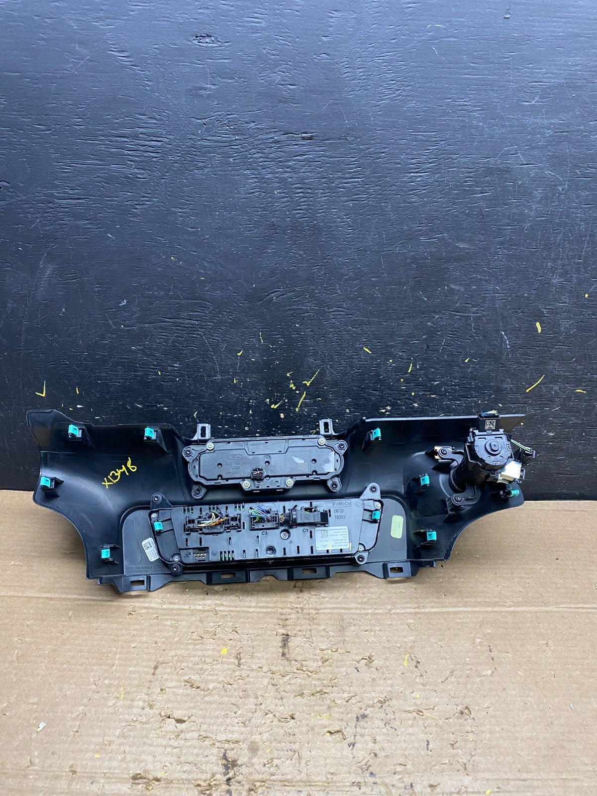 2020 to 2023 Ford Explorer Radio Climate Control Panel Trim Oem X1348 DG4