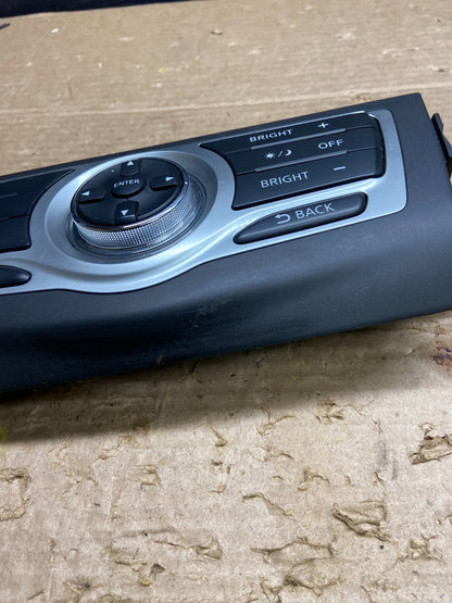 2009-2014 Nissan Murano AM FM Radio CD Control Panel w2067 DG3