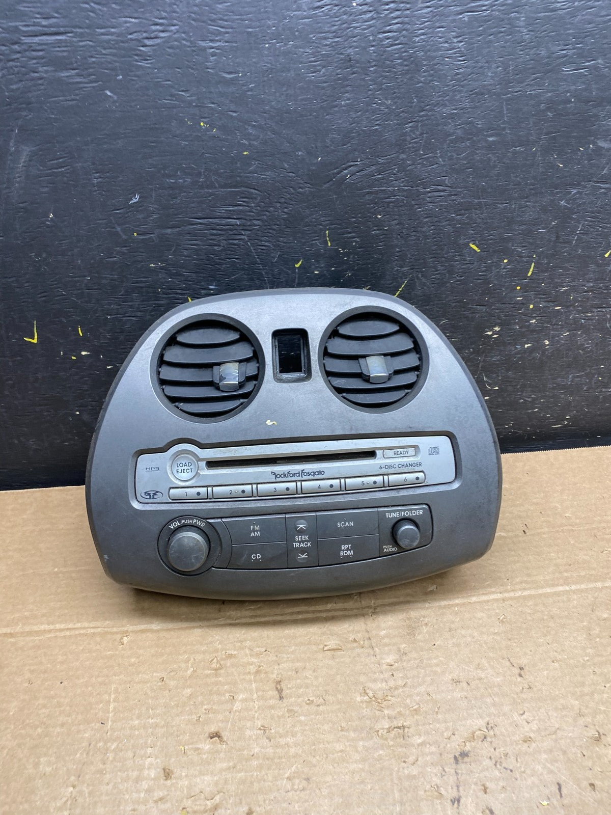 2006-2008 Mitsubishi Eclipse AM FM Radio CD Player Display Stereo Panel W9551 DG0