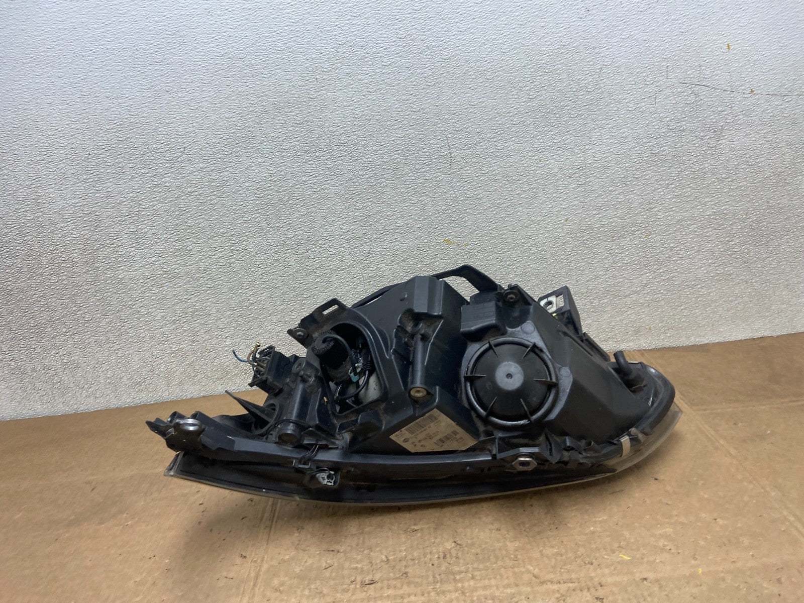 2008 to 2010 Bmw 5 Series 528i Halogen Right Headlight Oem Y6913 DW6