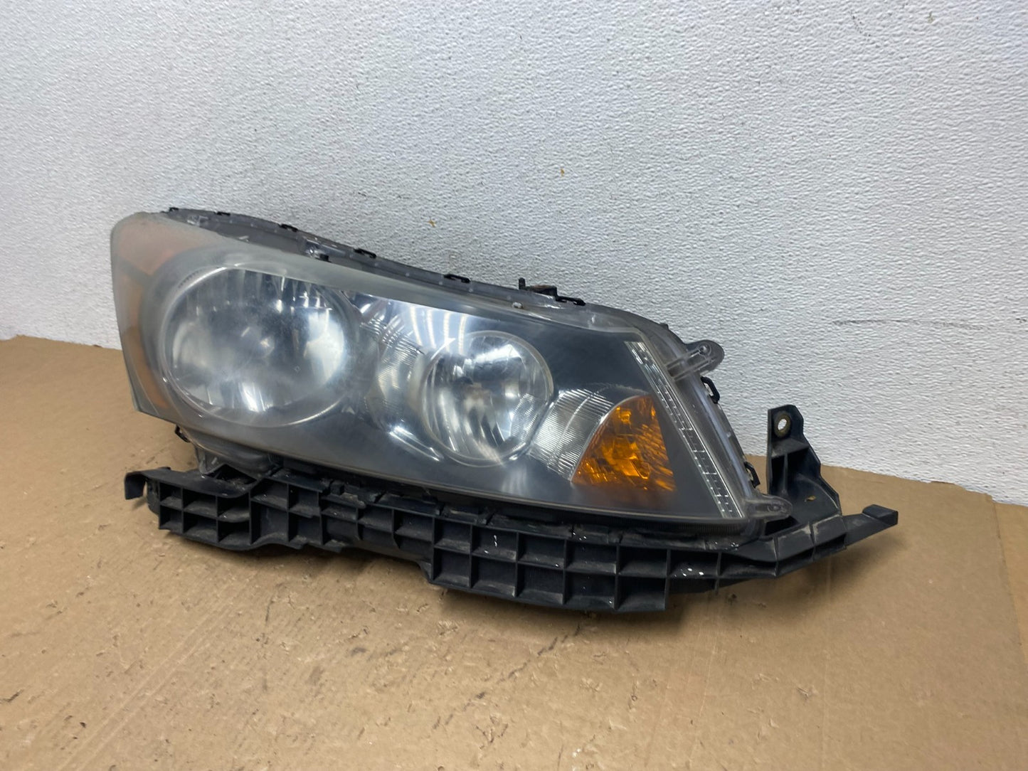2008 to 2012 Honda Accord Sedan Right Passenger RH Headlight AD8071 DW1