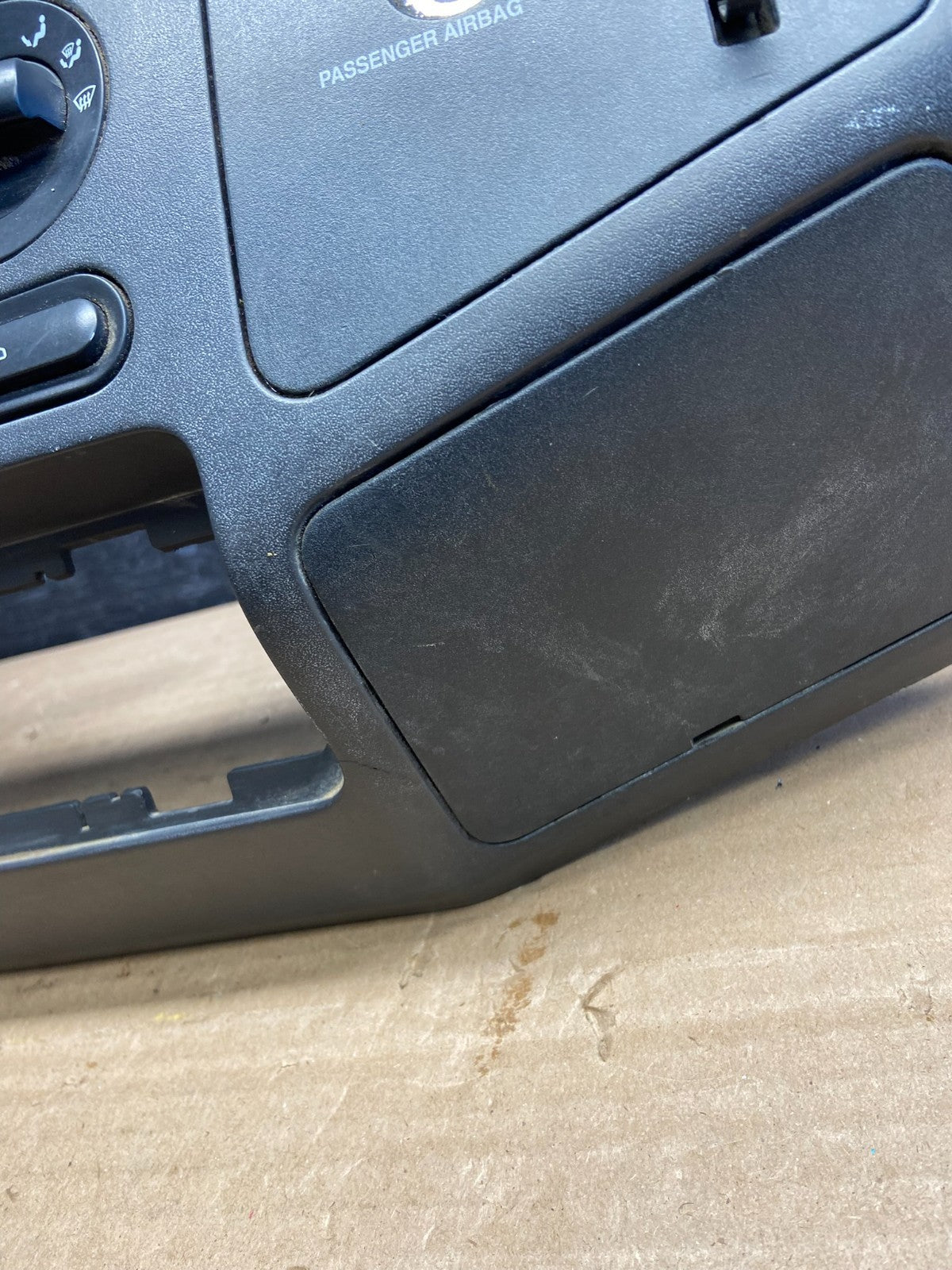 2008-2010 Ford F250 F350 Radio Climate Control Radio Dash Bezel Panel AG0209 DG3