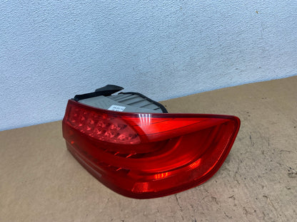 2011 2013 BMW 3 Coupe 328i 335i M3 E92 Right Passenger Tail Light AD0675 LK1